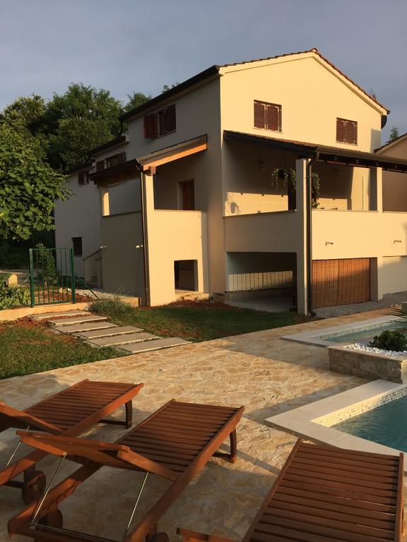 Holiday Home Maver Forty Porec Exterior photo